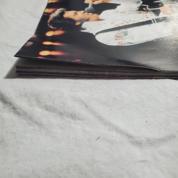 Elvis Special Collectors Edition Set Of 3 Books /Golbe Special Digests - Picture 6 of 6